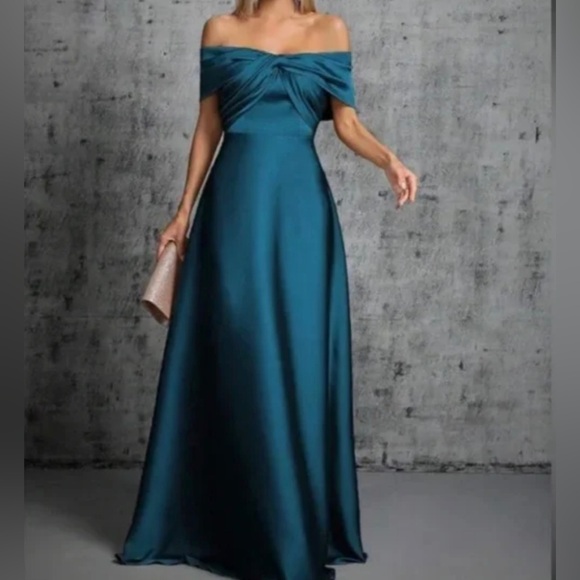 Luxe green off shoulder party formal evening satin gown dress - Picture 6 of 16